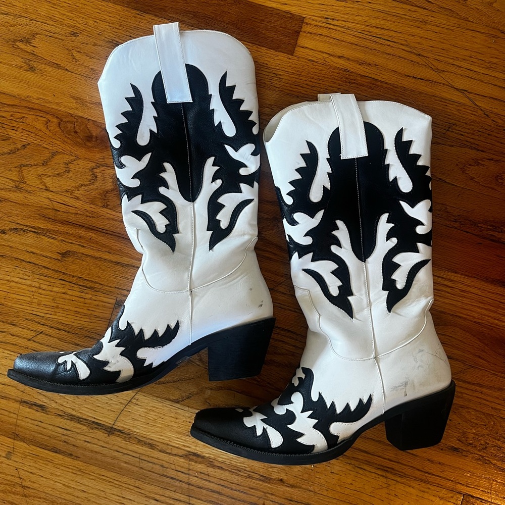Women’s Size 11 Cowboy Boots